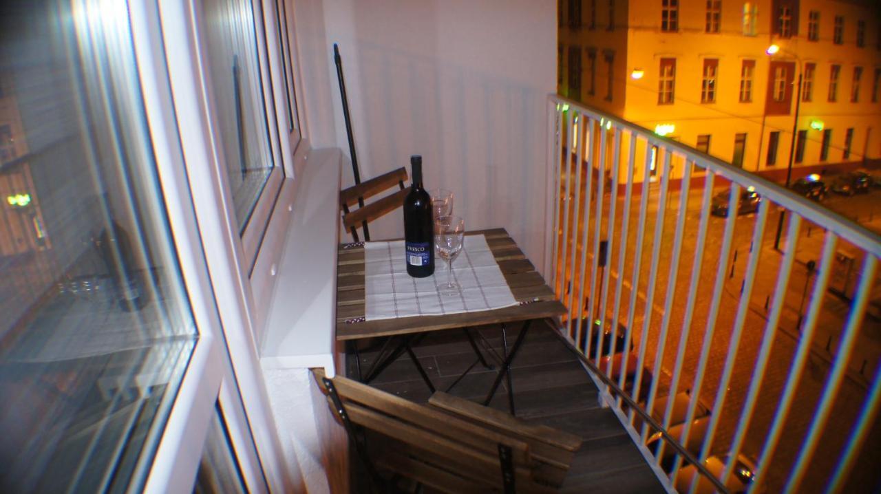 Amik Apartament-Night View Wrocław Kültér fotó